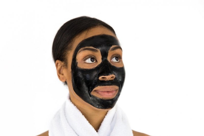 Detail Gambar Orang Memakai Masker Wajah Nomer 5