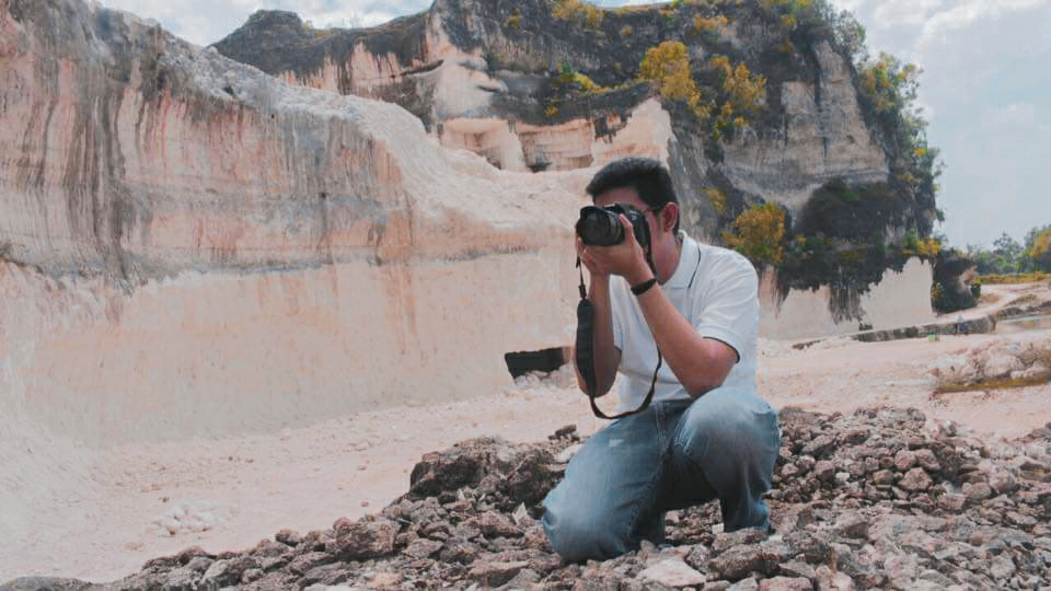 Detail Gambar Orang Memotret Nomer 48