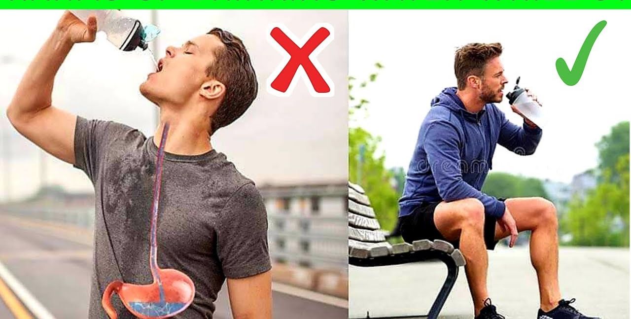 Detail Gambar Orang Minum Sambil Duduk Nomer 17