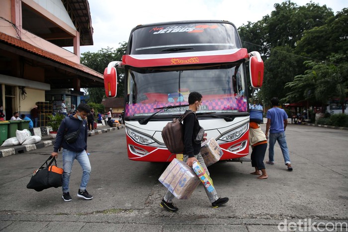 Detail Gambar Orang Mudik Nomer 10