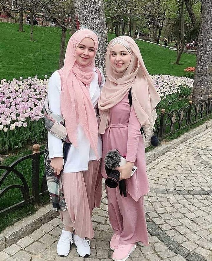 Detail Gambar Orang Muslimah Cantik Nomer 43