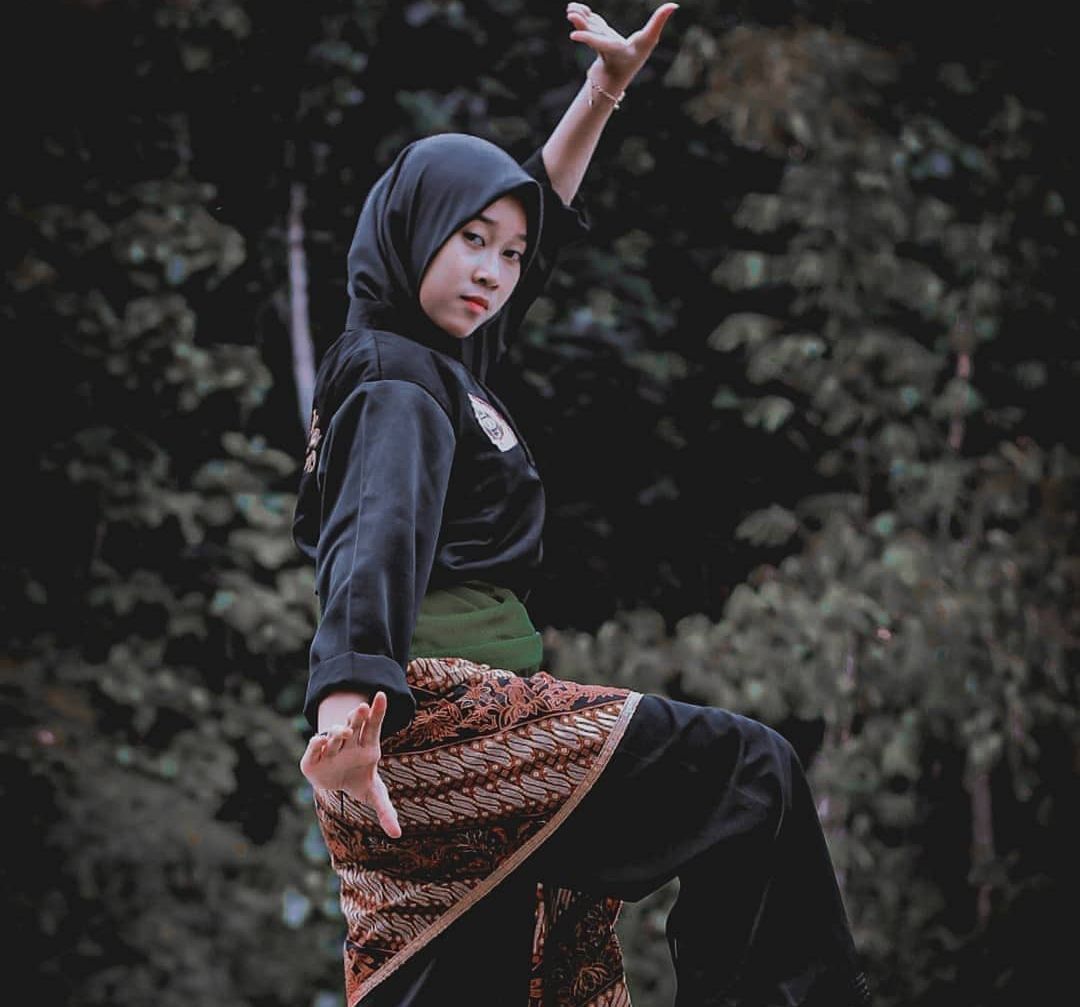 Detail Gambar Orang Pencak Silat Nomer 15