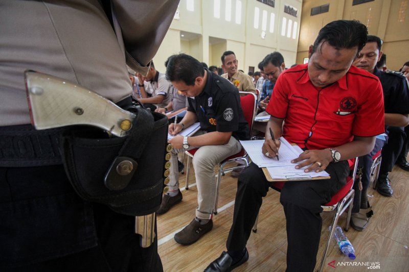 Detail Gambar Orang Psikologi Senpi Polri Nomer 28