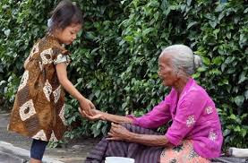 Detail Gambar Orang Saling Tolong Menolong Nomer 40