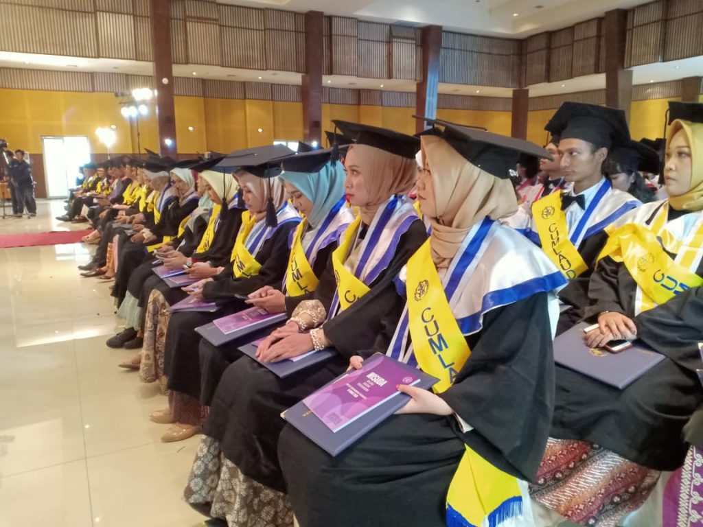 Detail Gambar Orang Sarjana Nomer 22