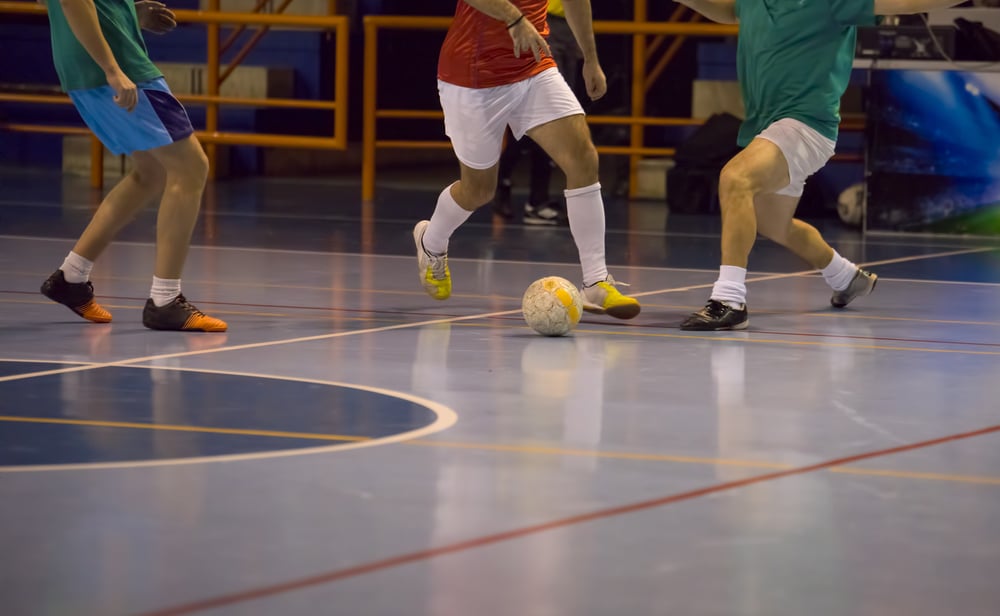 Detail Gambar Orang Sedang Bermain Futsal Nomer 30