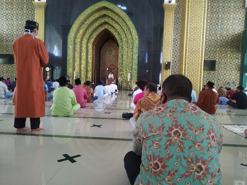 Detail Gambar Orang Sholat Jumat Nomer 10