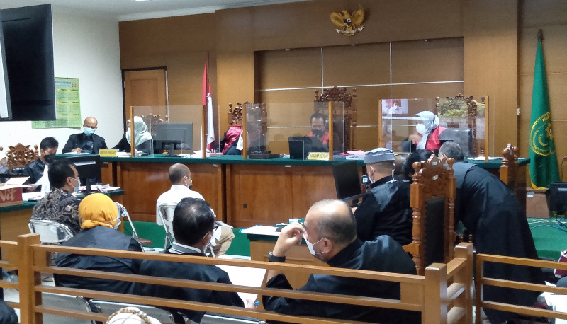 Detail Gambar Orang Sidang Nomer 36