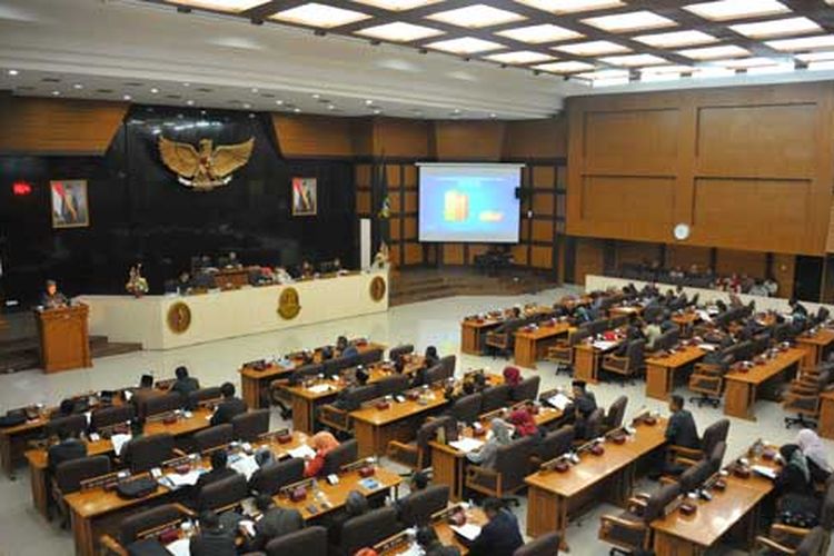 Detail Gambar Orang Sidang Nomer 46