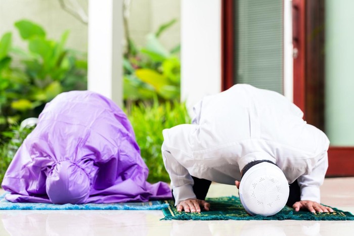 Detail Gambar Orang Sujud Syukur Nomer 29