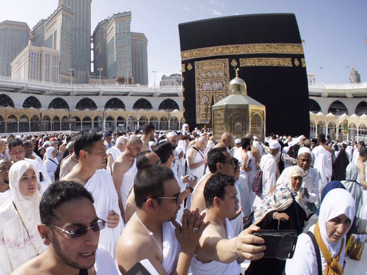 Detail Gambar Orang Tawaf Nomer 24