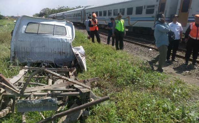 Detail Gambar Orang Tertabrak Kereta Api Di Malang 2 April 2017 Nomer 25