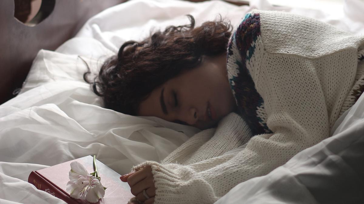 Detail Gambar Orang Tidur Cantik Nomer 50