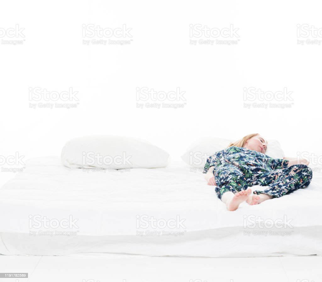 Detail Gambar Orang Tidur Cantik Nomer 53