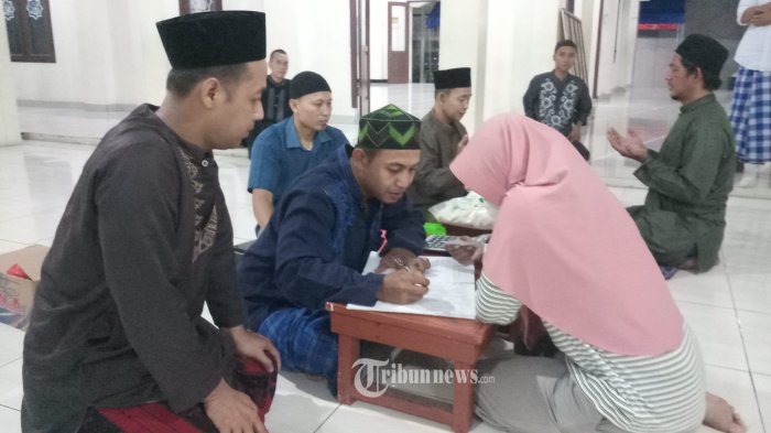 Detail Gambar Orang Zakat Nomer 41