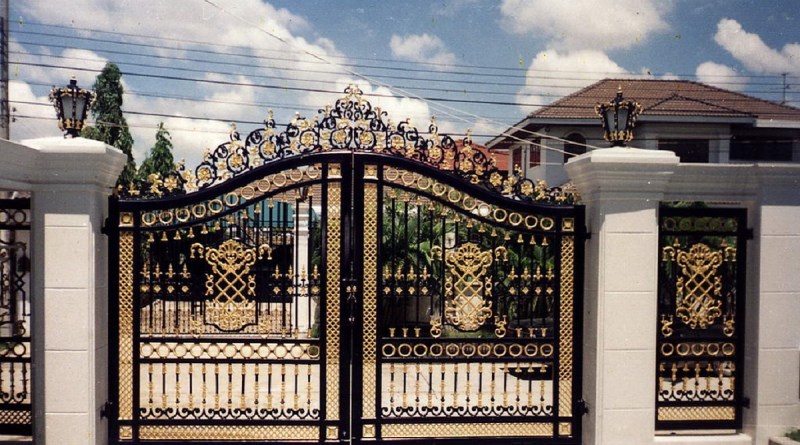 Detail Gambar Pagar Rumah Mewah Nomer 2