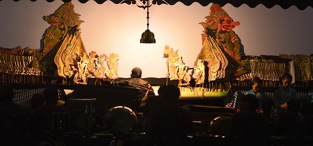 Detail Gambar Pagelaran Wayang Kulit Nomer 7