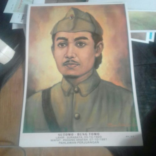 Detail Gambar Pahlawan Sutomo Nomer 25