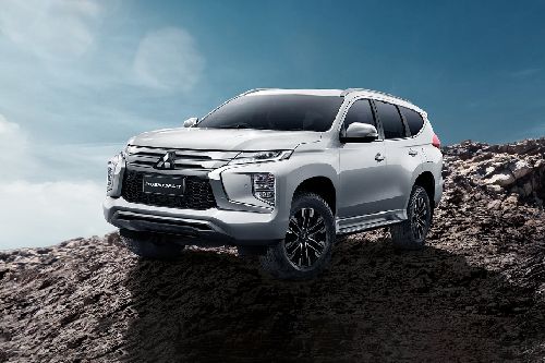 Detail Gambar Pajero Sport 2020 Nomer 26