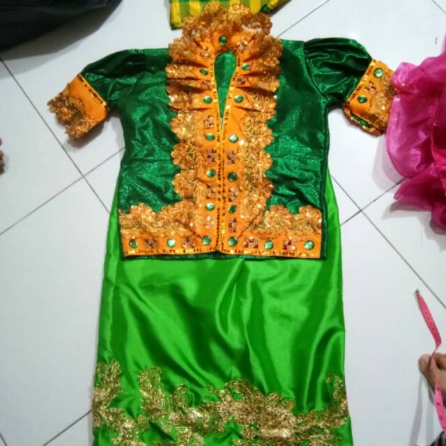 Detail Gambar Pakaian Adat Bugis Nomer 55