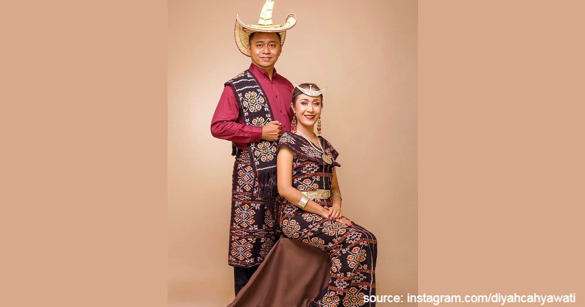 Detail Gambar Pakaian Adat Nusantara Nomer 38