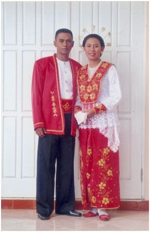 Detail Gambar Pakaian Adat Nusantara Nomer 52
