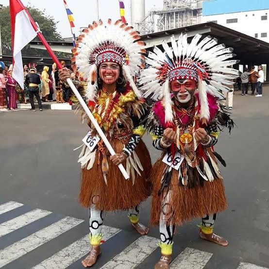 Detail Gambar Pakaian Adat Papua Barat Nomer 29