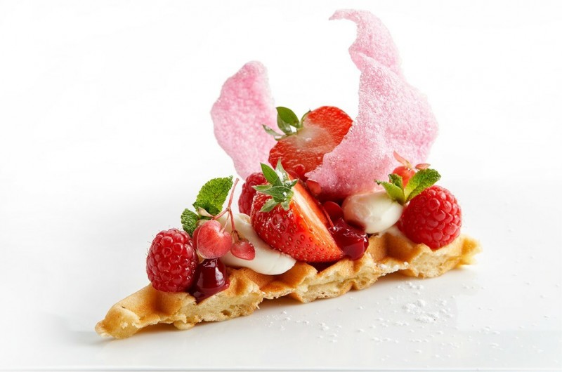 Detail Waffelkuchen Mit Erdbeeren Nomer 2