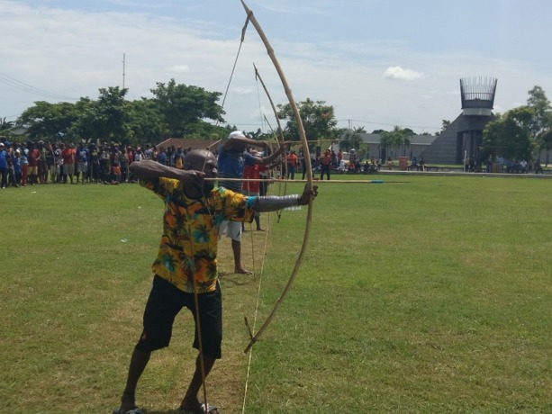 Detail Gambar Panahan Tradisional Nomer 52