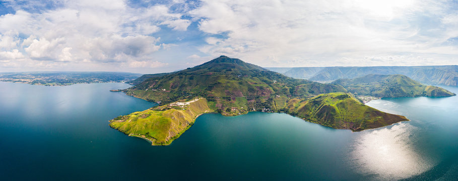 Detail Gambar Panorama Danau Toba Nomer 16