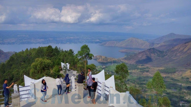 Detail Gambar Panorama Danau Toba Nomer 18