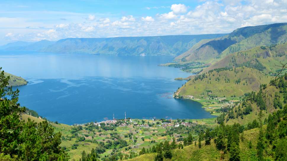 Detail Gambar Panorama Danau Toba Nomer 7