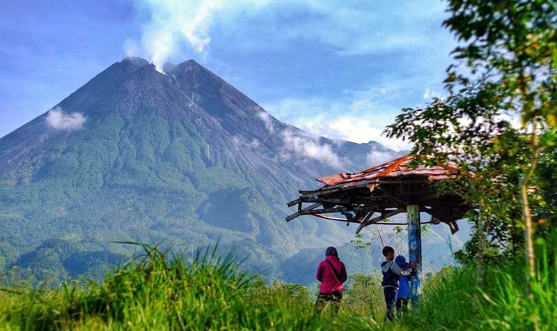 Detail Gambar Panorama Gunung Merapi Nomer 30