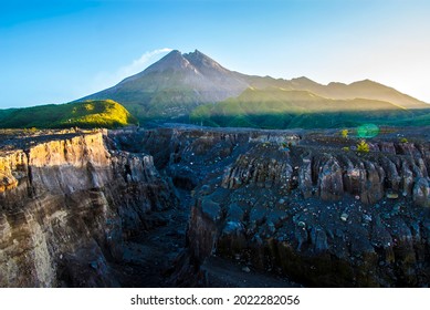 Detail Gambar Panorama Gunung Merapi Nomer 40