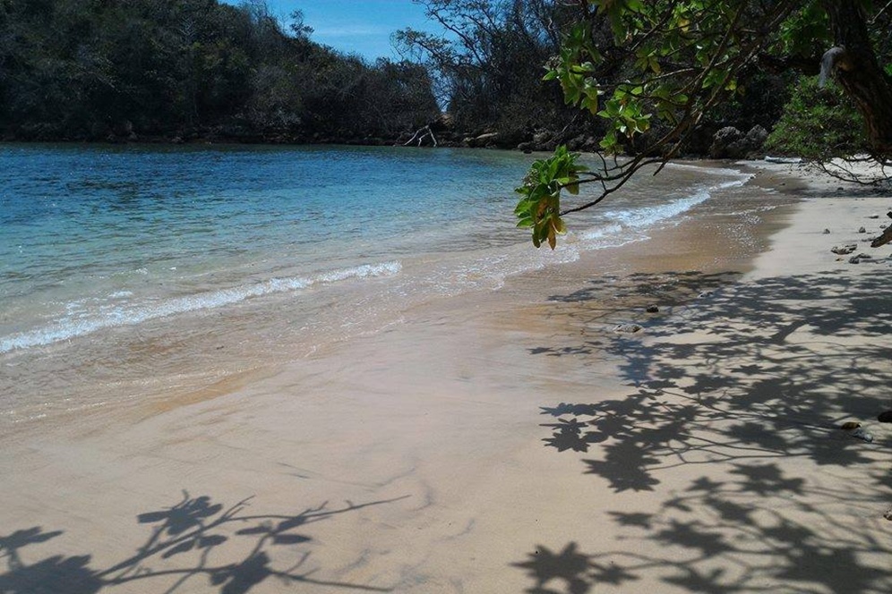 Detail Gambar Pantai Banyu Meneng Malang Nomer 23