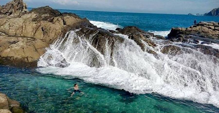 Detail Gambar Pantai Di Jogja Nomer 8