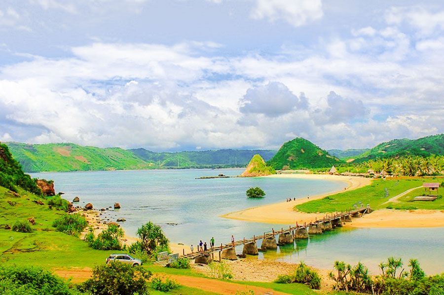 Detail Gambar Pantai Di Lombok Nomer 23