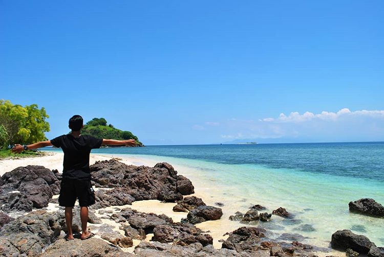 Detail Gambar Pantai Di Lombok Nomer 49