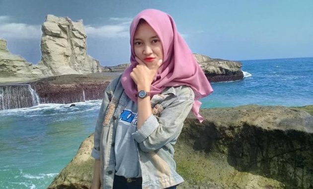 Detail Gambar Pantai Klayar Nomer 30