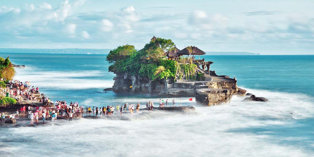 Detail Gambar Pantai Kuta Bali Gambar Gunung Di Indonesia Nomer 16