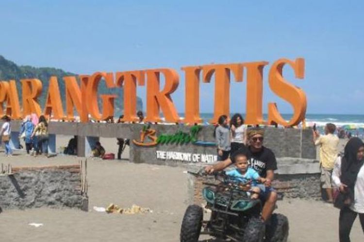 Detail Gambar Pantai Kuta Bali Gambar Pantai Parangtritis Nomer 14