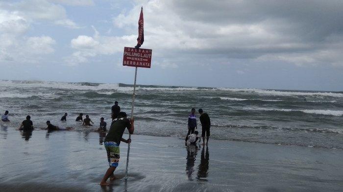 Detail Gambar Pantai Kuta Bali Gambar Pantai Parangtritis Nomer 3