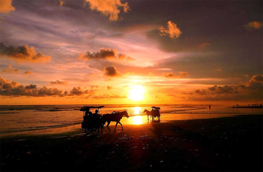 Detail Gambar Pantai Kuta Bali Gambar Pantai Parangtritis Nomer 21