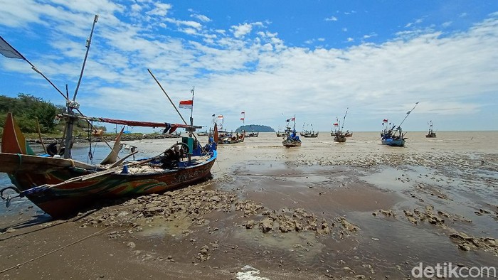 Detail Gambar Pantai Laut Nomer 53