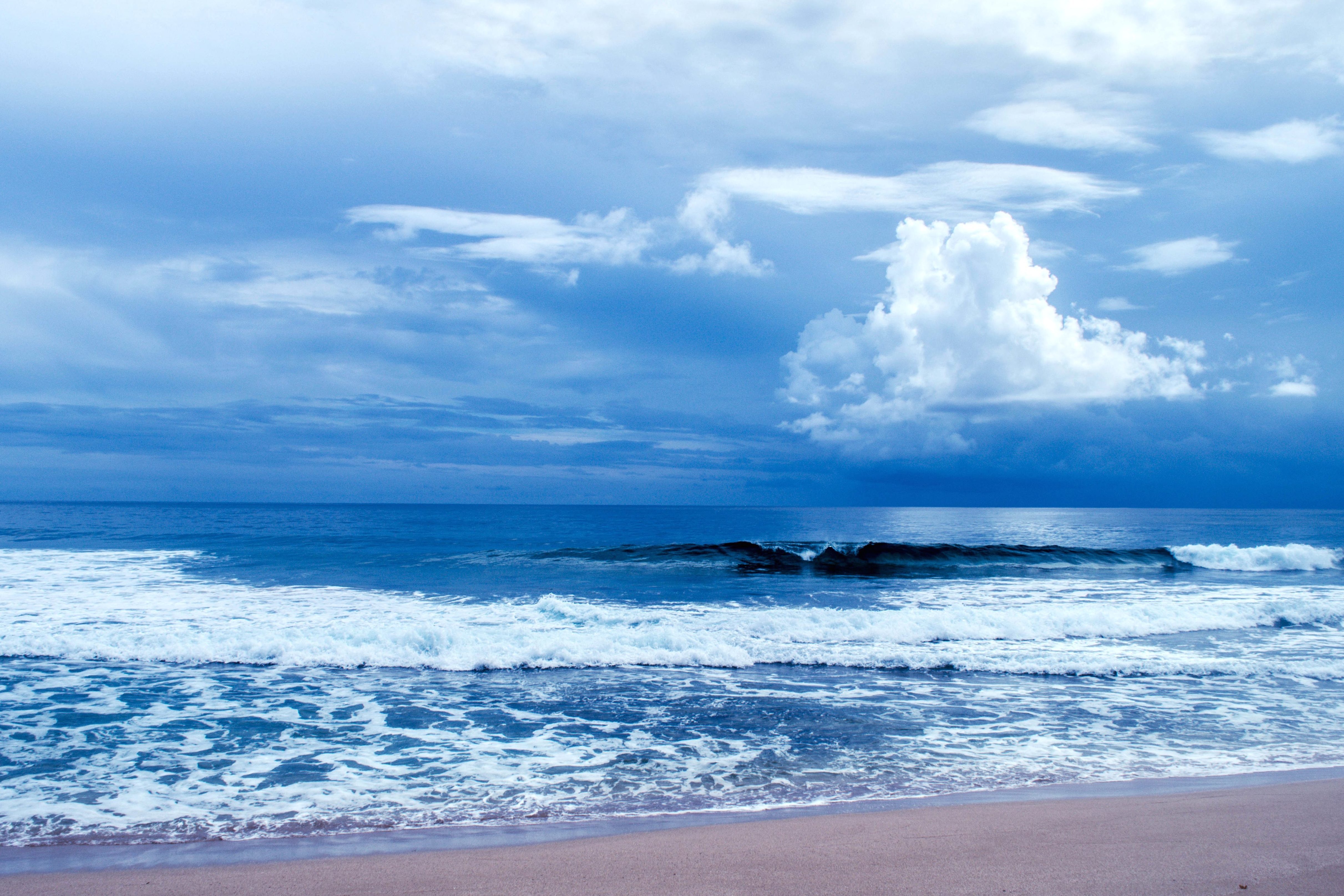 Detail Gambar Pantai Laut Nomer 9