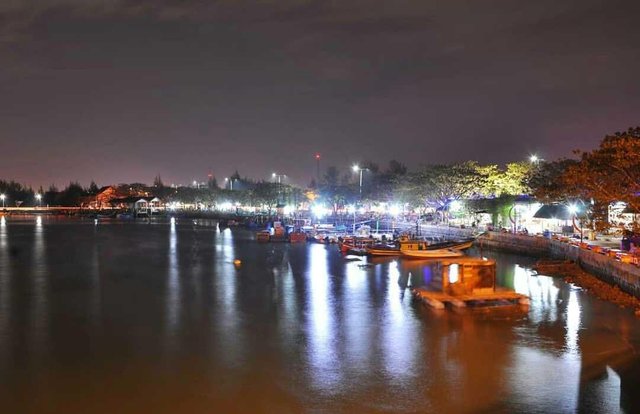 Detail Gambar Pantai Malam Hari Nomer 31