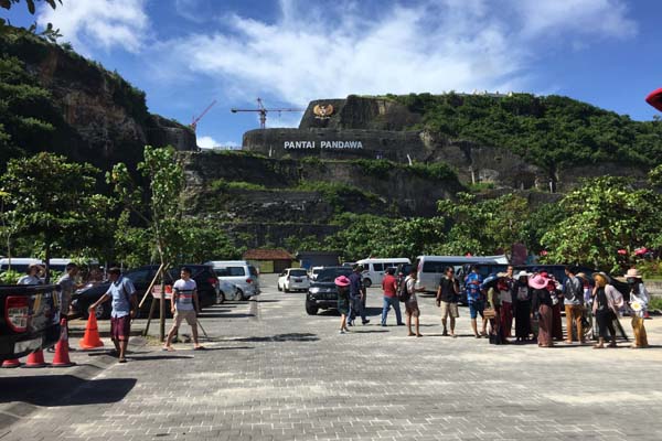 Detail Gambar Pantai Pandawa Bali Nomer 11