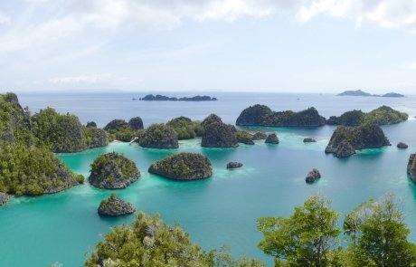 Detail Gambar Pantai Raja Ampat Nomer 46