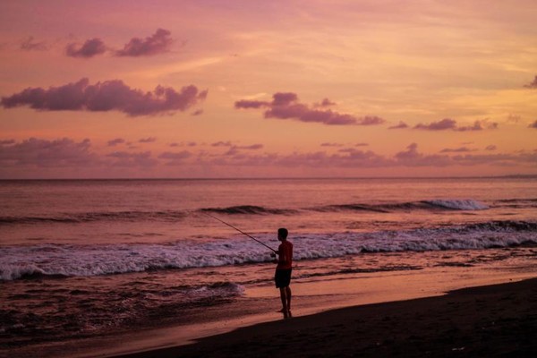 Detail Gambar Pantai Senja Nomer 31