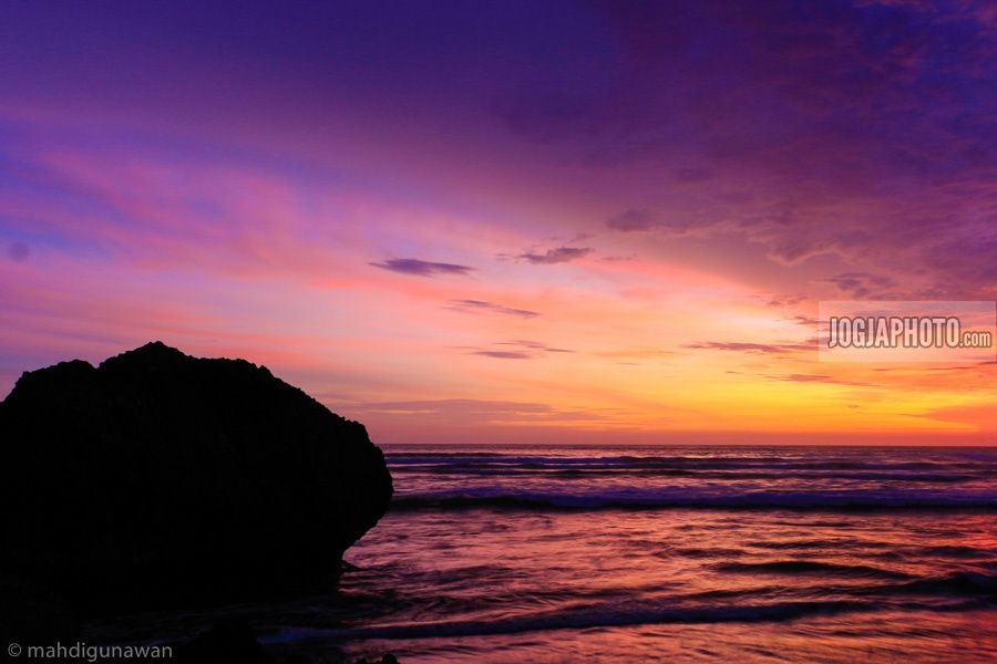 Detail Gambar Pantai Senja Nomer 33